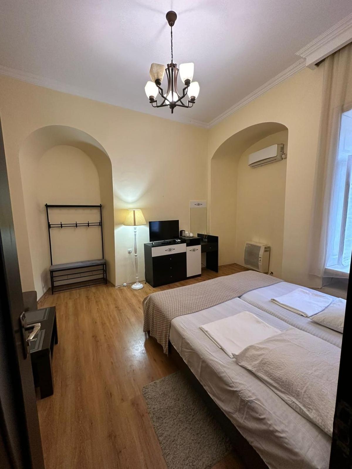 Golden Lion Hotel Sighnaghi Luaran gambar