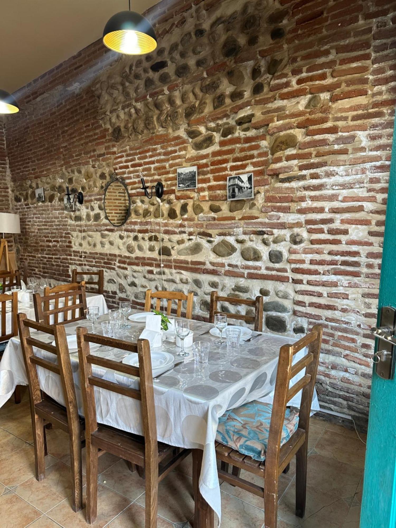 Golden Lion Hotel Sighnaghi Luaran gambar