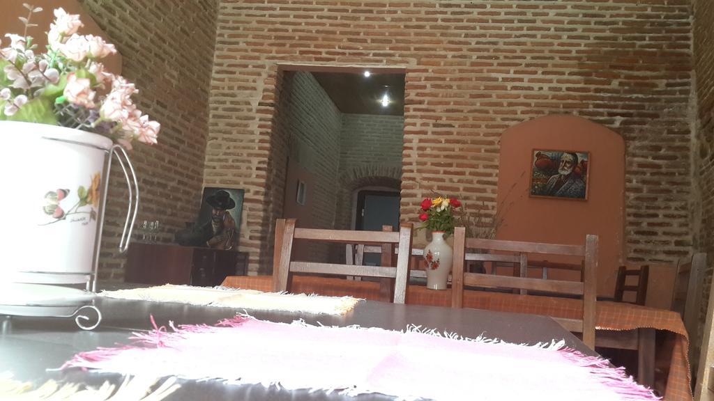 Golden Lion Hotel Sighnaghi Luaran gambar