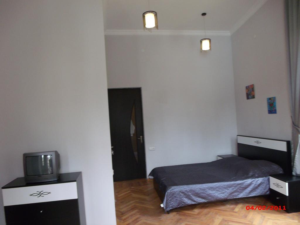 Golden Lion Hotel Sighnaghi Luaran gambar